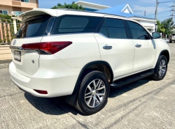 รถมือสอง TOYOTA FORTUNER ปี 2017 สีขาว