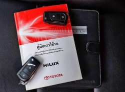 รถมือสอง TOYOTA HILUX REVO ปี 2017 สีบรอนซ์