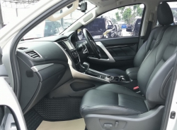 รถมือสอง MITSUBISHI PAJERO SPORT ปี 2015 สีเทา