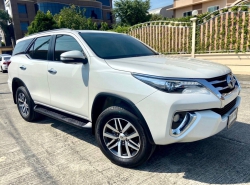 รถมือสอง TOYOTA FORTUNER ปี 2017 สีขาว