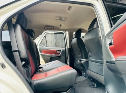 รถมือสอง TOYOTA FORTUNER ปี 2020 สีขาว