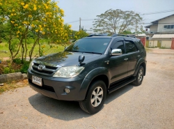 TOYOTA FORTUNER ปี 2005