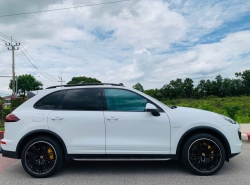 รถมือสอง PORSCHE CAYENNE ปี 2017 สีขาว