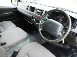 รถมือสอง TOYOTA HIACE ปี 2012 สีขาว