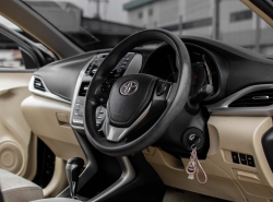 รถมือสอง TOYOTA YARIS ปี 2017 สีดำ