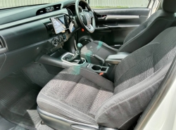 รถมือสอง TOYOTA HILUX REVO ปี 2017 สีขาว