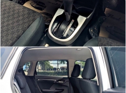 รถมือสอง HONDA JAZZ ปี 2017 สีขาว