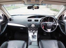 รถมือสอง MAZDA 3 ปี 2014 สีขาว