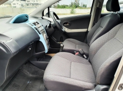 รถมือสอง TOYOTA YARIS ปี 2013 สีบรอนซ์