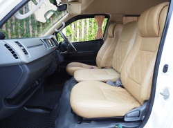 รถมือสอง TOYOTA HIACE ปี 2009 สีขาว