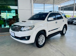 รถมือสอง TOYOTA FORTUNER ปี 2013 สีขาว