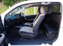 รถมือสอง TOYOTA HILUX REVO ปี 2017 สีขาว