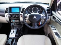 รถมือสอง MITSUBISHI PAJERO SPORT ปี 2011 สีดำ