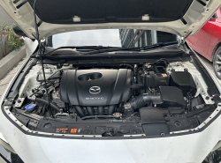 รถมือสอง MAZDA 3 2.0 SP SPORTS ปี 2021 สีขาว