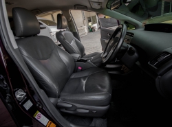 รถมือสอง TOYOTA PRIUS ปี 2011 สีแดง