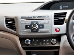 รถมือสอง HONDA CIVIC ปี 2014 สีขาว