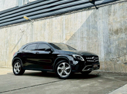 MERCEDES-BENZ GLA-CLASS GLA200 ปี 2020