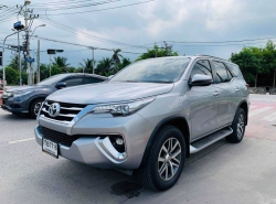 รถมือสอง TOYOTA FORTUNER ปี 2018 สีเทา