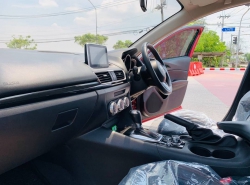 รถมือสอง MAZDA 3 ปี 2015 สีแดง