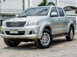 TOYOTA HILUX VIGO ปี 2012