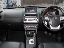 รถมือสอง MG MG3 ปี 2017 สีแดง