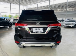 รถมือสอง TOYOTA FORTUNER ปี 2015 สีน้ำตาล