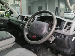 รถมือสอง TOYOTA HIACE ปี 2013 สีบรอนซ์