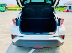 รถมือสอง TOYOTA CHR ปี 2019 สีขาว