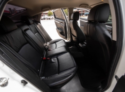 รถมือสอง HONDA CIVIC ปี 2016 สีขาว