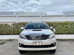 รถมือสอง TOYOTA FORTUNER ปี 2013 สีขาว
