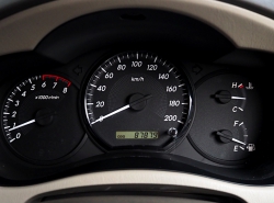 รถมือสอง TOYOTA INNOVA ปี 2012 สีทอง