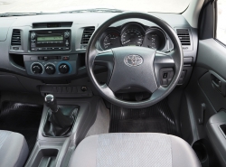 รถมือสอง TOYOTA HILUX VIGO ปี 2013 สีเทา