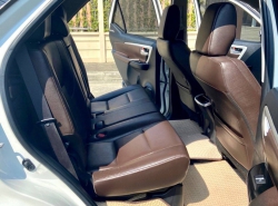 รถมือสอง TOYOTA FORTUNER ปี 2017 สีขาว