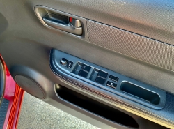 รถมือสอง SUZUKI SWIFT ปี 2012 สีแดง