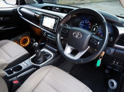 รถมือสอง TOYOTA HILUX REVO ปี 2015 สีดำ