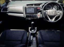 รถมือสอง HONDA JAZZ ปี 2014  สีเหลือง