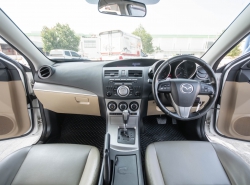 รถมือสอง MAZDA 3 ปี 2012 สีขาว