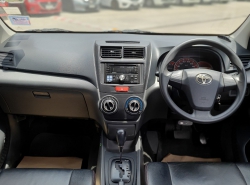 รถมือสอง TOYOTA AVANZA ปี 2013 สีขาว