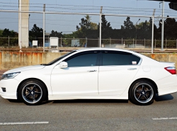 รถมือสอง HONDA ACCORD ปี 2013 สีขาว