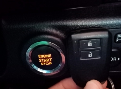 รถมือสอง TOYOTA YARIS ปี 2017 สีเทา