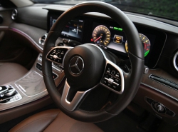 รถมือสอง MERCEDES-BENZ E-CLASS E350 ปี 2019 สีดำ