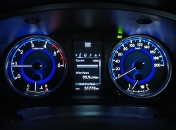 รถมือสอง TOYOTA HILUX REVO ปี 2017 สีบรอนซ์