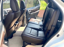 รถมือสอง TOYOTA FORTUNER ปี 2017 สีขาว