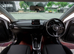 รถมือสอง MAZDA 2 ปี 2017 สีเทา