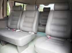 รถมือสอง TOYOTA HIACE ปี 2009 สีขาว