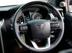 รถมือสอง TOYOTA FORTUNER ปี 2021 สีแดง