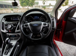 รถมือสอง FORD FOCUS ปี 2012 สีแดง