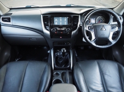 รถมือสอง MITSUBISHI TRITON ปี 2016 สีขาว