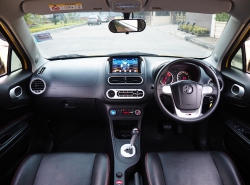 รถมือสอง MG MG3 ปี 2017  สีเหลือง