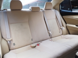 รถมือสอง TOYOTA YARIS ปี 2017 สีขาว